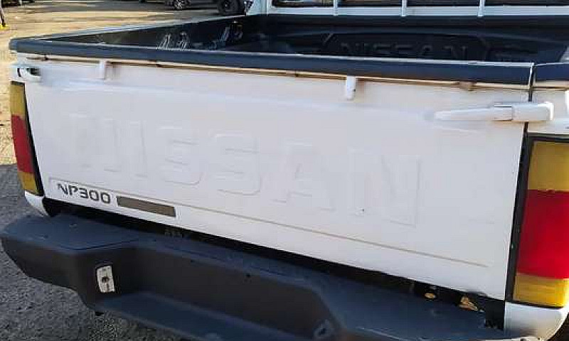Nissan Frontier Np30...