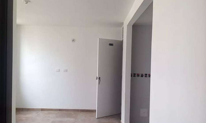 Arriendo Apto Villav...
