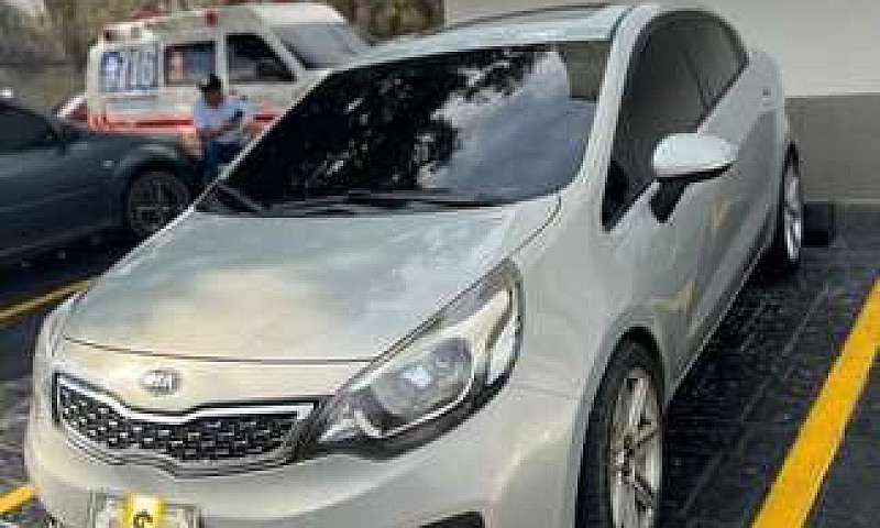 Vendo Kia Rio Ub Ex...