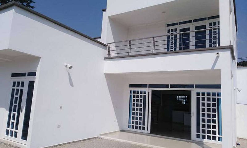Se Vende Casa Campes...