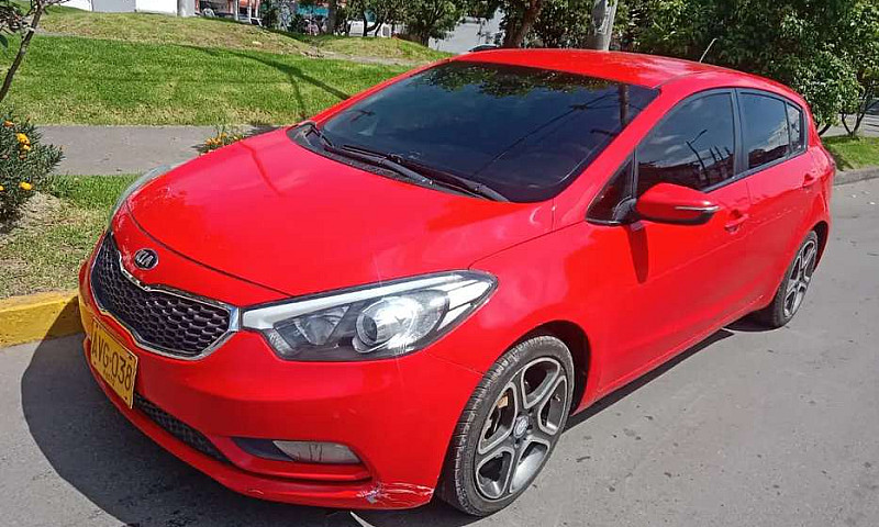 Hermoso Kia Cerato P...