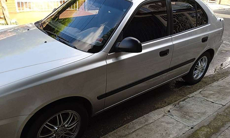 Hyundai Accent Gyro ...