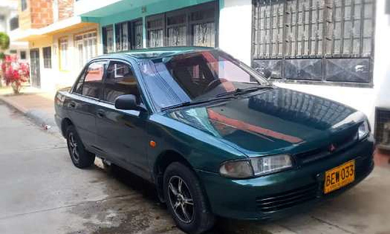 Vendo Mitsubishi Lan...