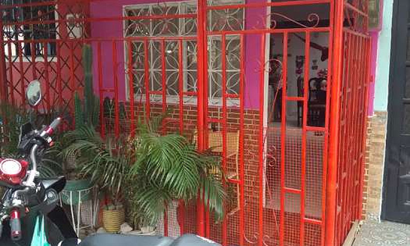 Vendo  Casa De 3.10M...