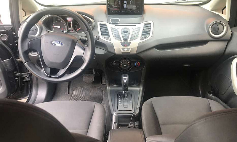 Ford Fiesta Se Autom...