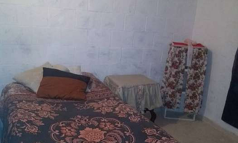 Se Arrienda Habitaci...