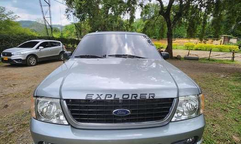 Ford Explorer Blinda...