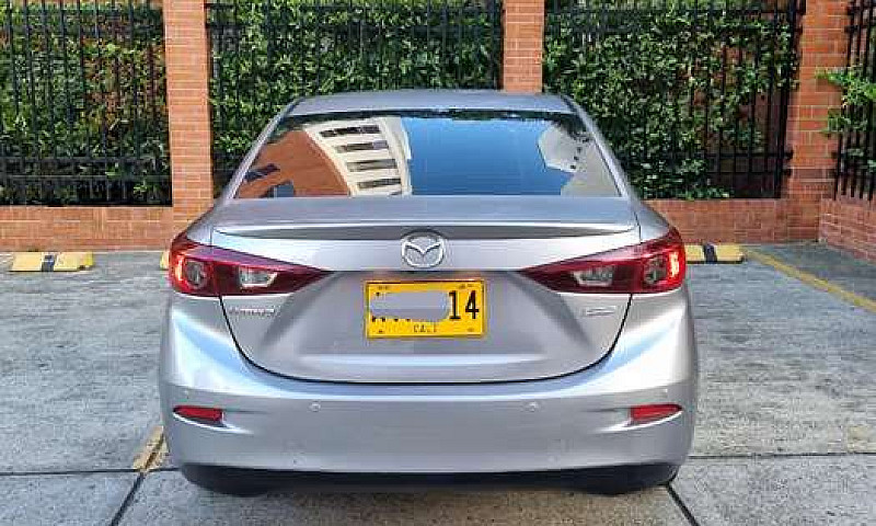 Vendo Mazda 3 Tourin...