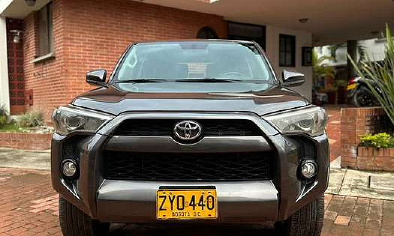 Toyota 4Runner Sr5 4...