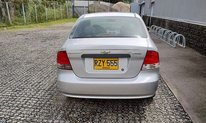 Vendo Automóvil Chev...