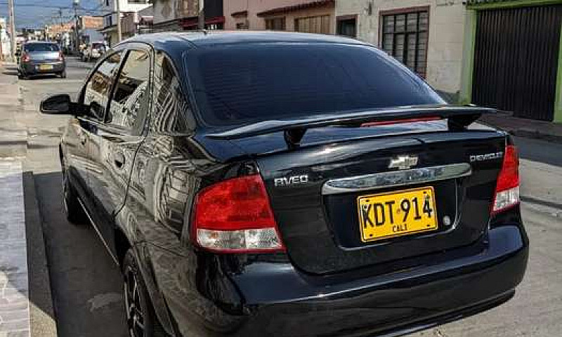 Chevrolet Aveo Fami6...