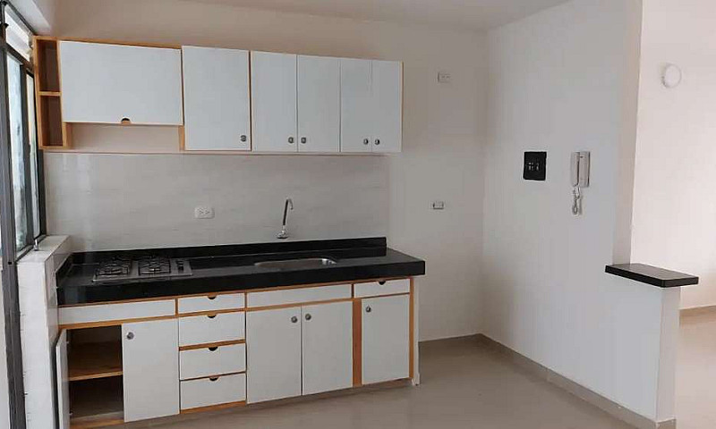 Se Vende Casa...
