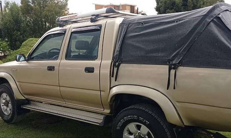 Toyota Hilux Ht 4X4 ...