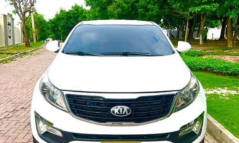 Kia Sportage Revolut...