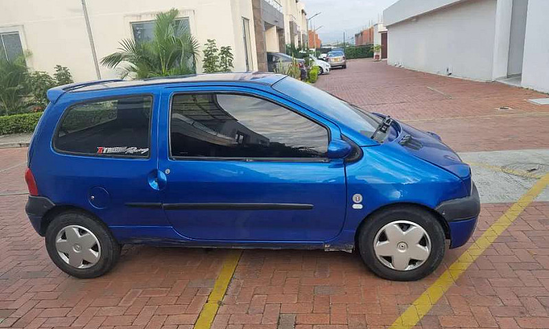 Renault Twingo...