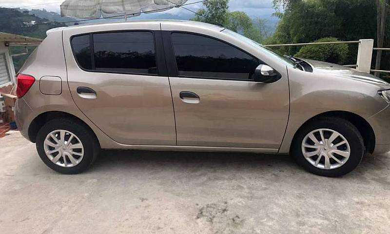 Vendo Sandero...