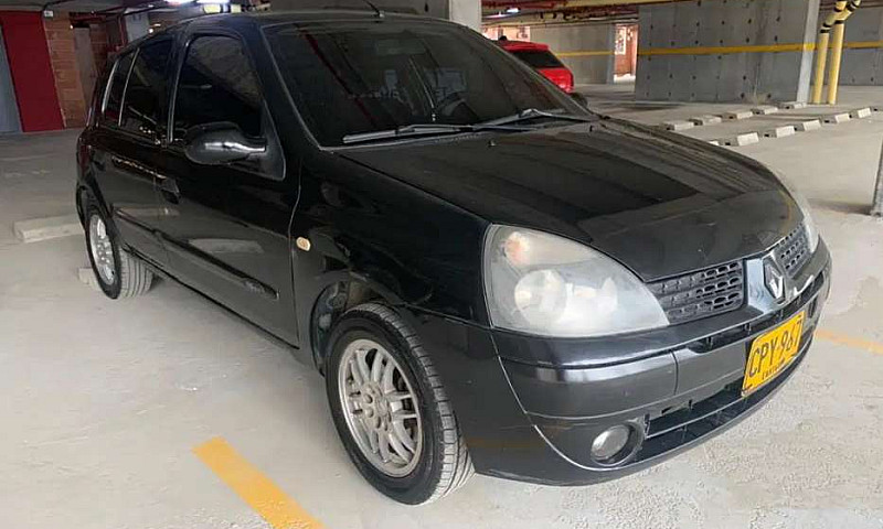 Renault Clio Dynamiq...
