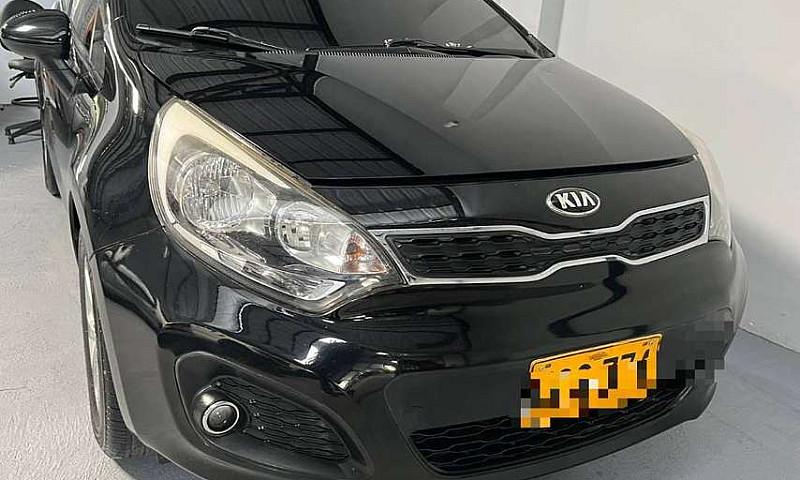 Kia Rio Hb 2015...