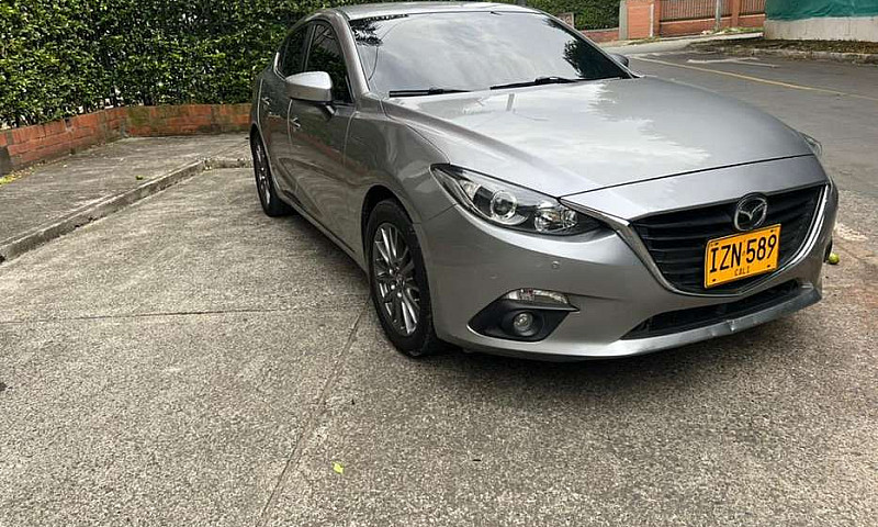 Mazda 3 Touring 2017...