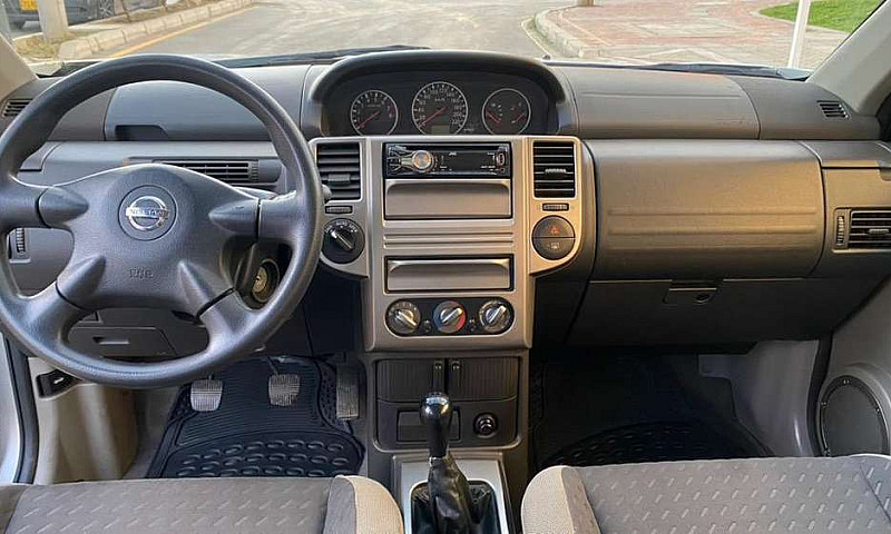 Camioneta X Trail En...
