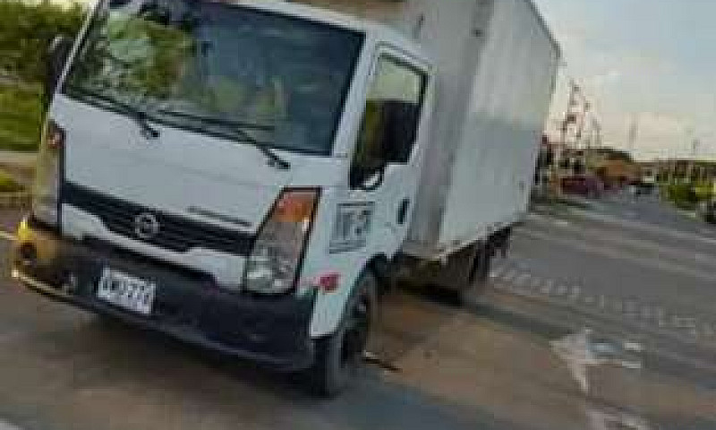 Nissan Castar...