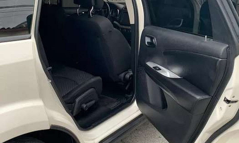 Vendo Camioneta Dodg...