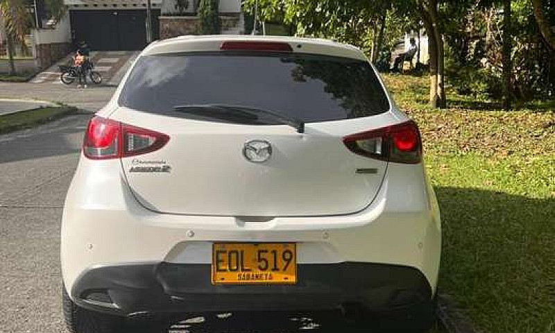 Mazda 2 Touring...