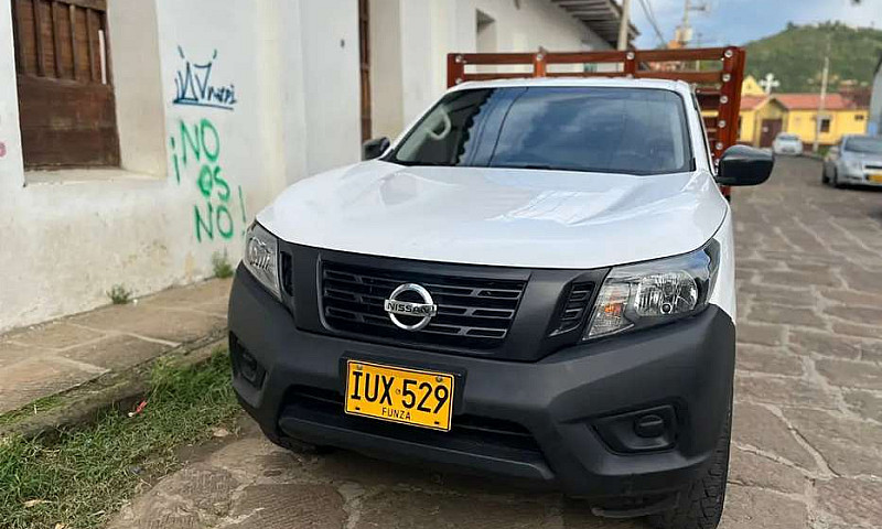Hermosa Nissan Front...