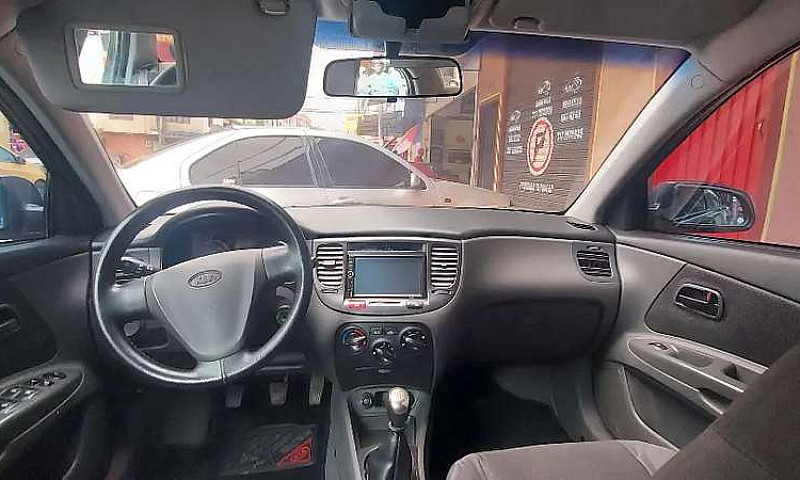 Vendo Kia Rio Xcite ...