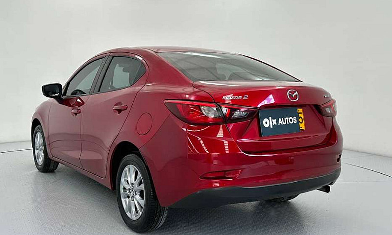 Mazda 2 Sedan...