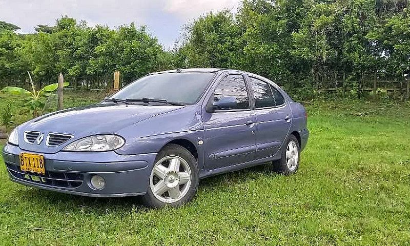 Vendo Renault Megane...