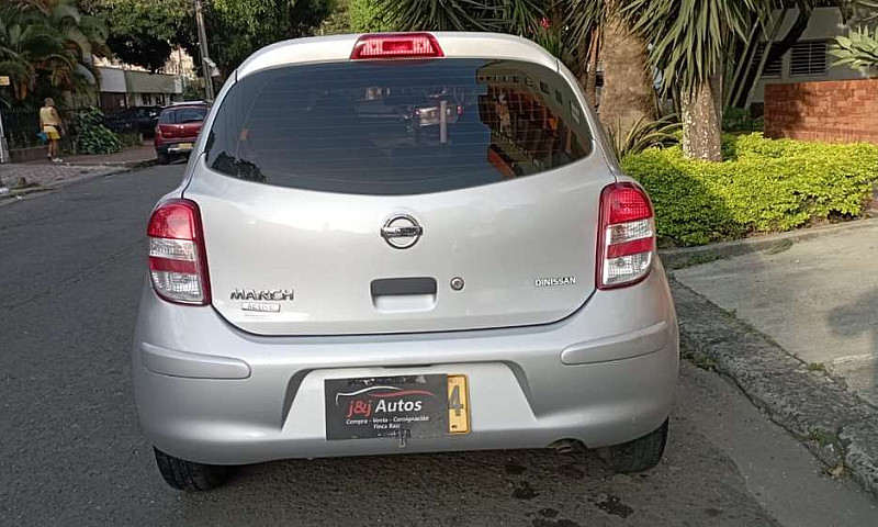 Nissan March Active ...