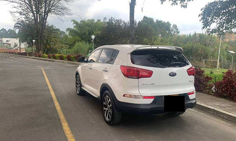 Kia Sportage Revolut...
