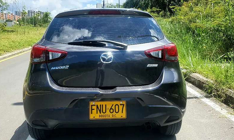 Vendo Permuto Mazda ...