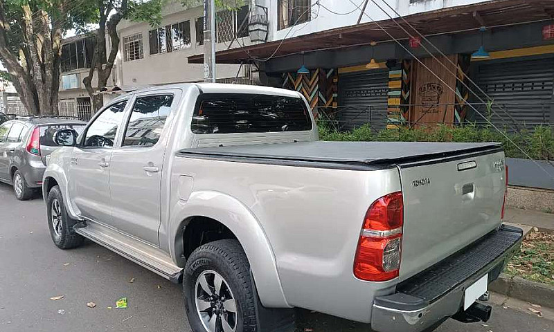 Toyota Hilux 2013 Di...
