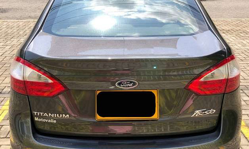 Ford Fiesta Sedan Ti...