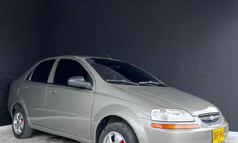 Chevrolet Aveo Famil...