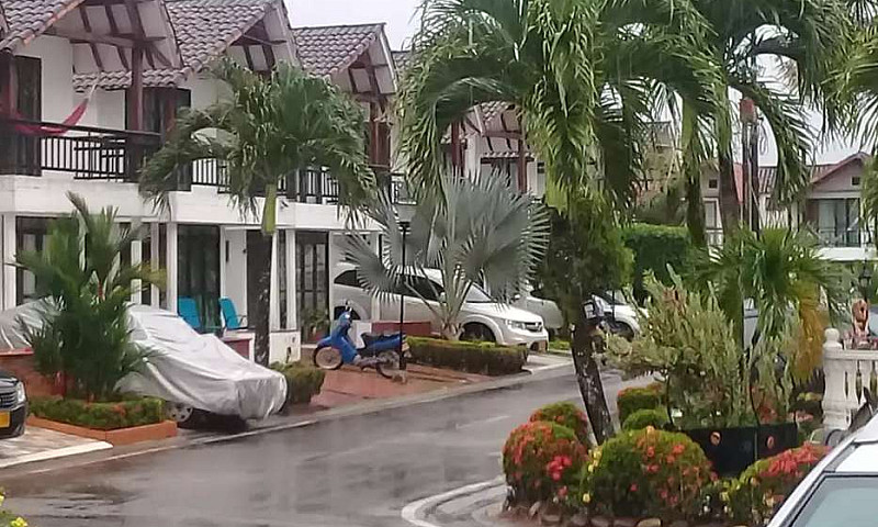 Casa Conjunto Cerrad...