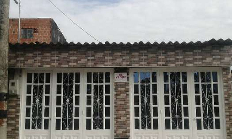Vendo Casa Amplia, 3...