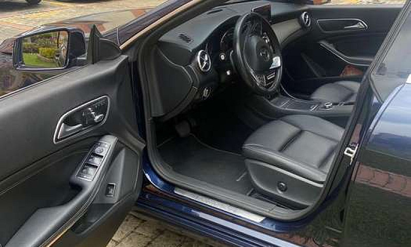 Mercedes Benz Cla 18...