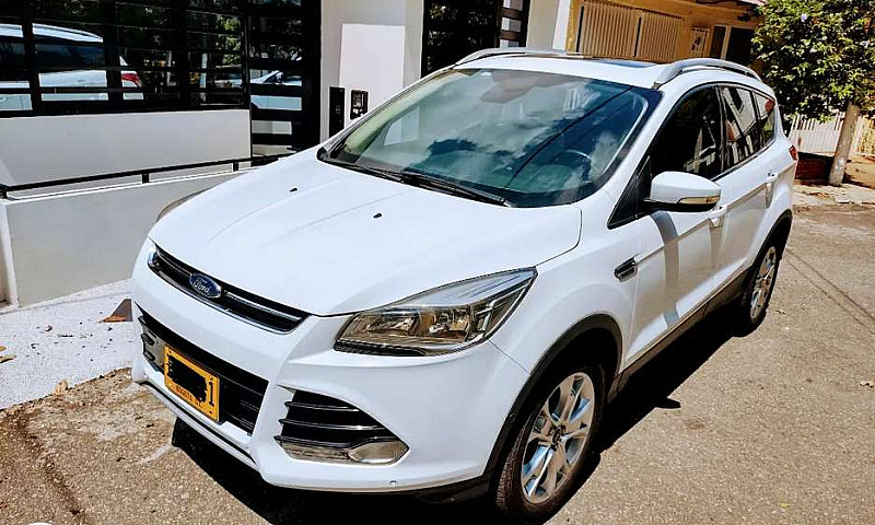 Ford Escape Titanium...