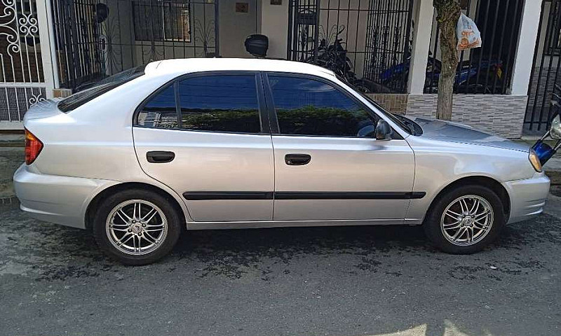 Hyundai Accent Gyro ...