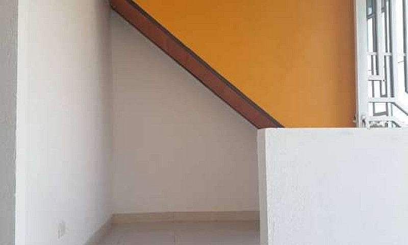 Vendo Casa 2Ndo Piso...