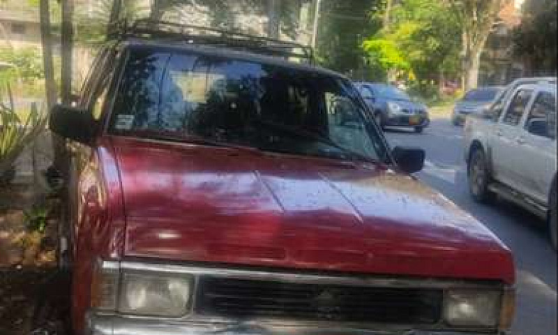 Camioneta Nissan Pat...