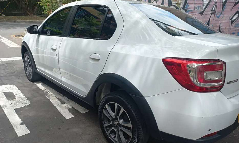 Renault Logan Privil...