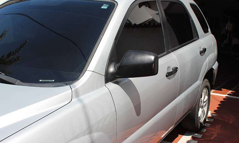 Vendo Kia Sportage F...