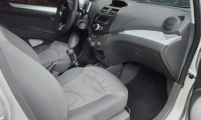 Spark Gt Modelo 2012...