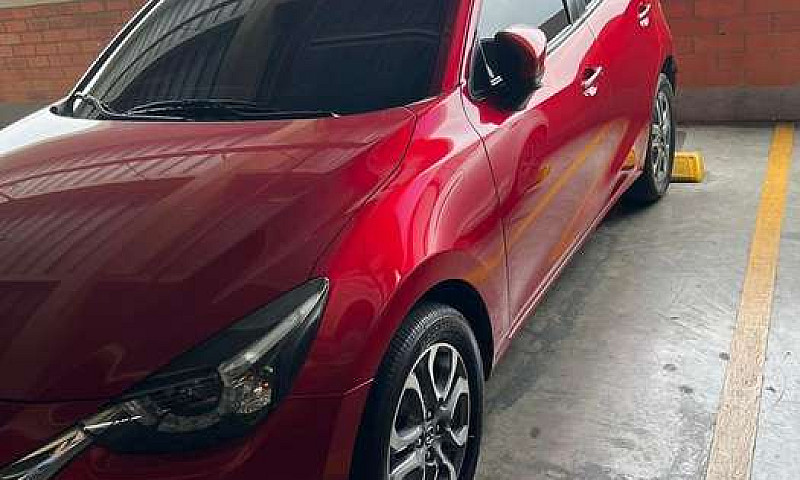 Mazda 2 Excelente Es...