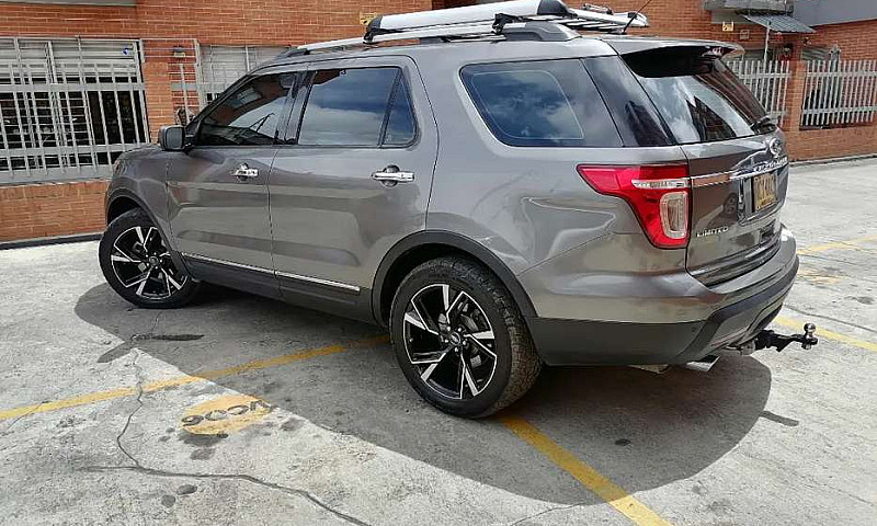 Ford Explorer 2013 L...