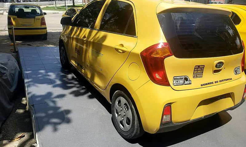 Taxi Kia Picanto 201...